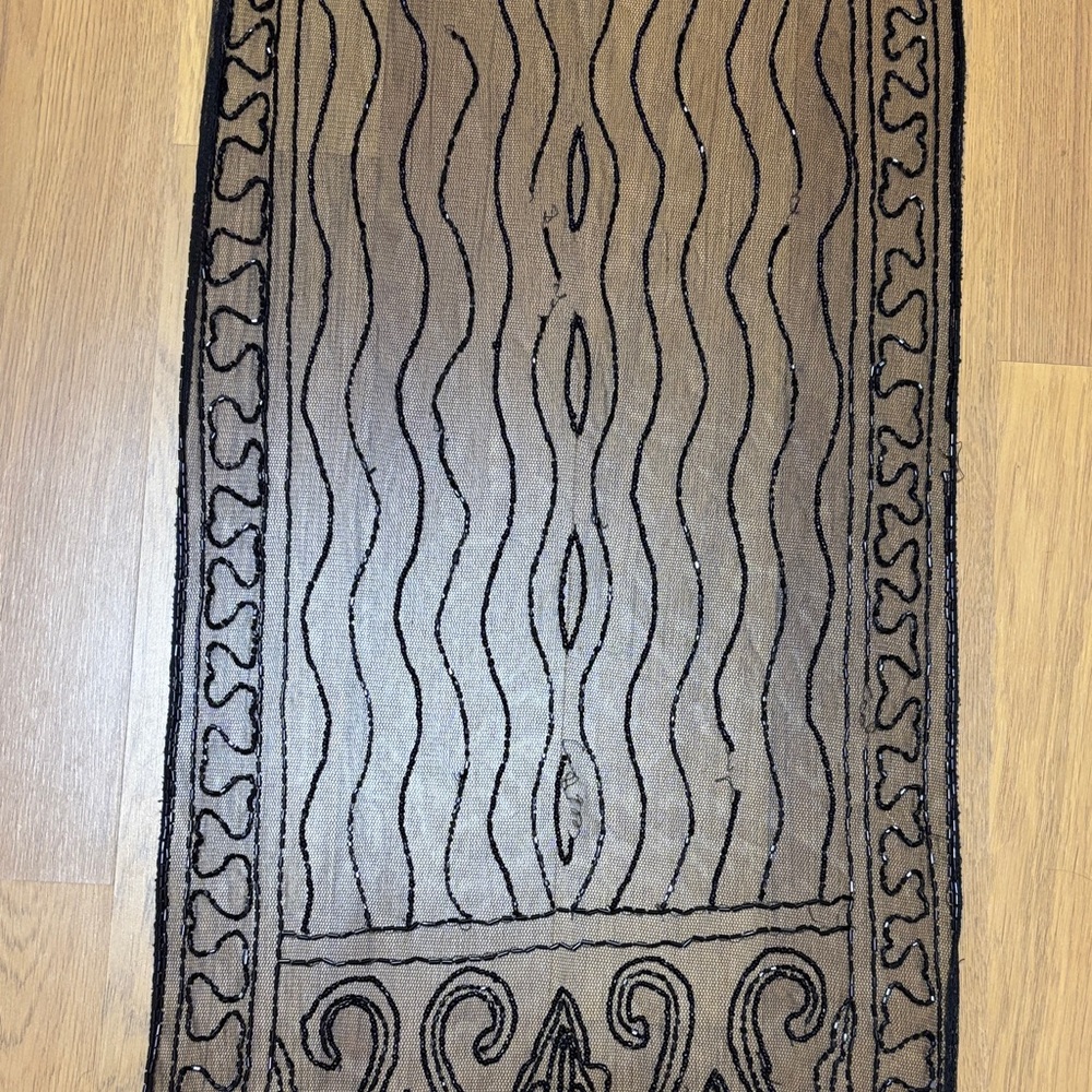 Elegant Black Sheer Scarf - Picture 3 of 6